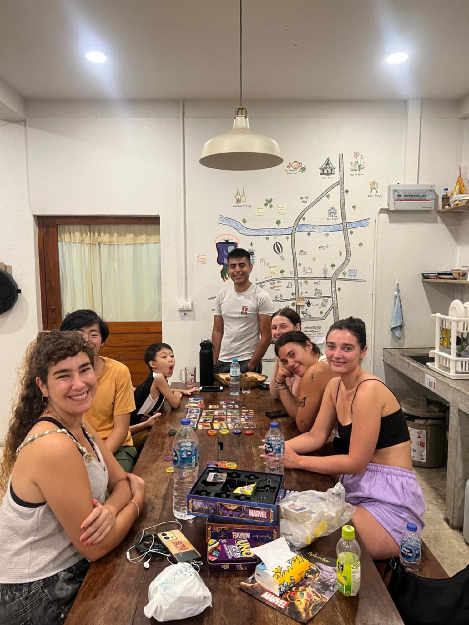 Together Backpackers Hostel Chiang Rai Exteriör bild