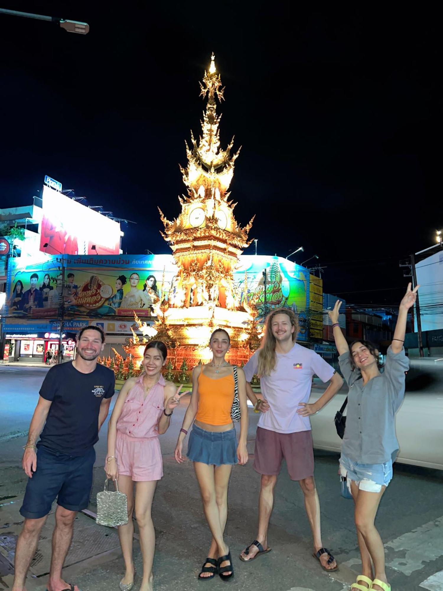 Together Backpackers Hostel Chiang Rai Exteriör bild